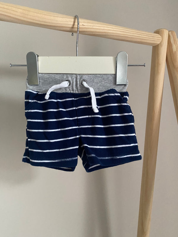 CARTERS Outfit (Newborn)