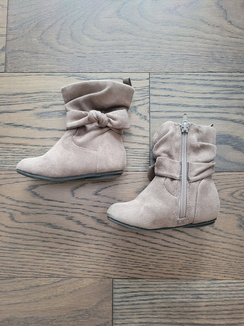 JOE FRESH Dress Boots(Size 6)