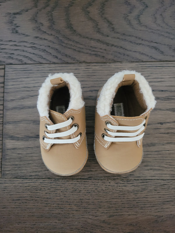 OLD NAVY Booties (Size 3-6 Months)