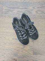 DYNASTY Shoes (Size 3 Youth)