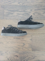 DYNASTY Shoes (Size 3 Youth)