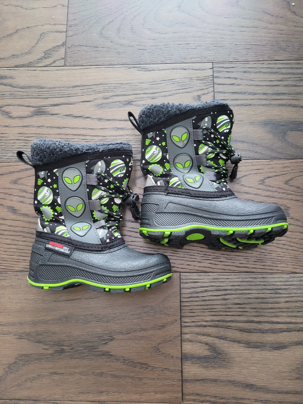 Winter Boots (Size 7)