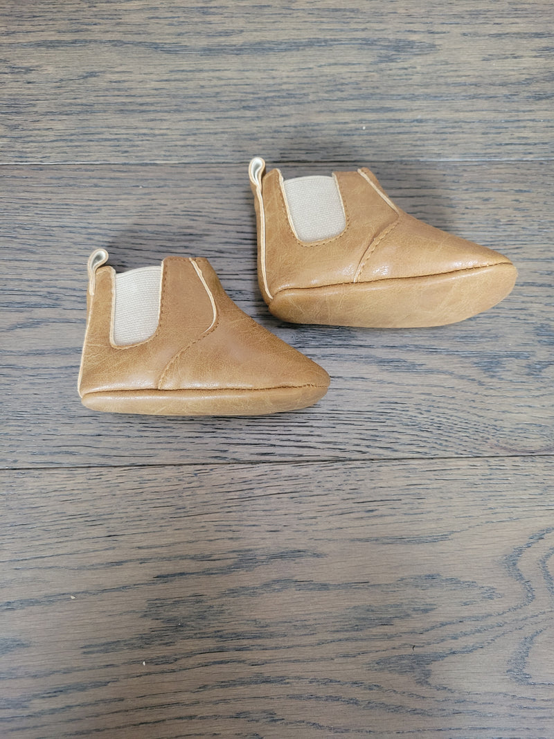 BOOTIES (Approx Size 1)