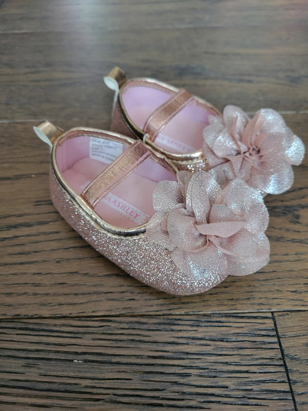 LAURA ASHLEY Shoes (Size 3)