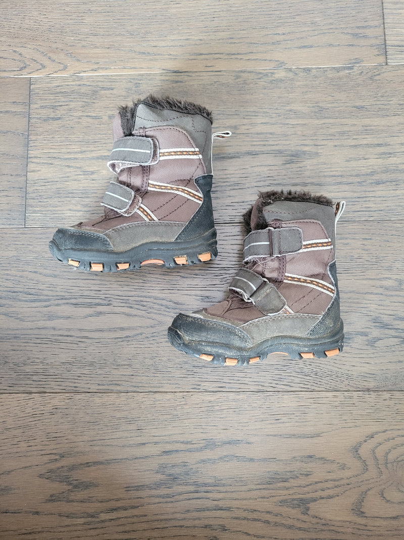 JOE FRESH Winter Boots (Size 5)