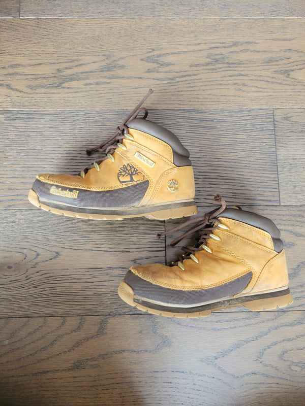 TIMBERLAND Boots (Size 2)