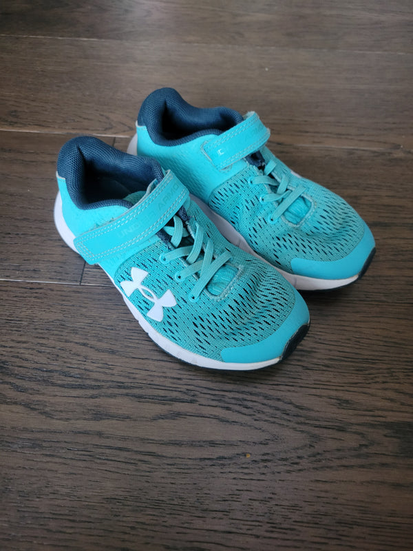 UNDER ARMOUR Shoes (Size 11)