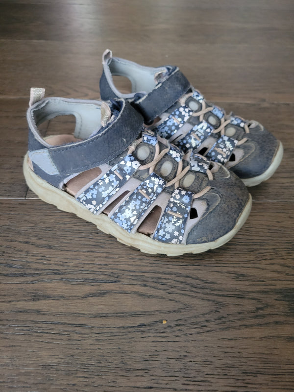 Sandals (Size 11)