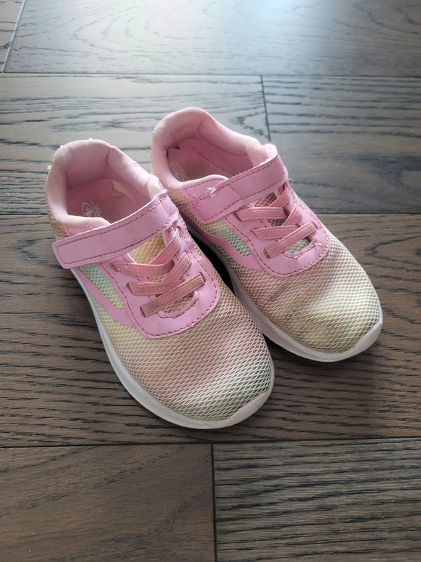 ATHLETIC WORKS Shoes (Size 9)
