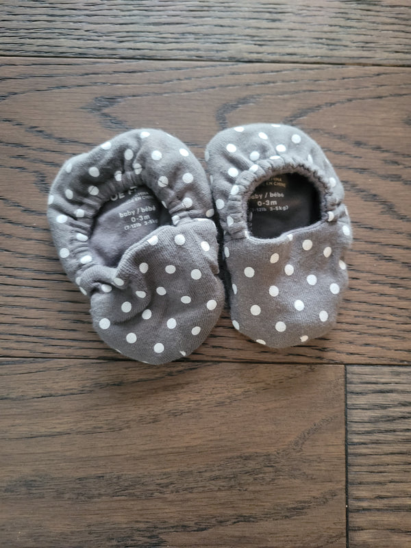 JOE FRESH Slippers (Size 0-3 Months)