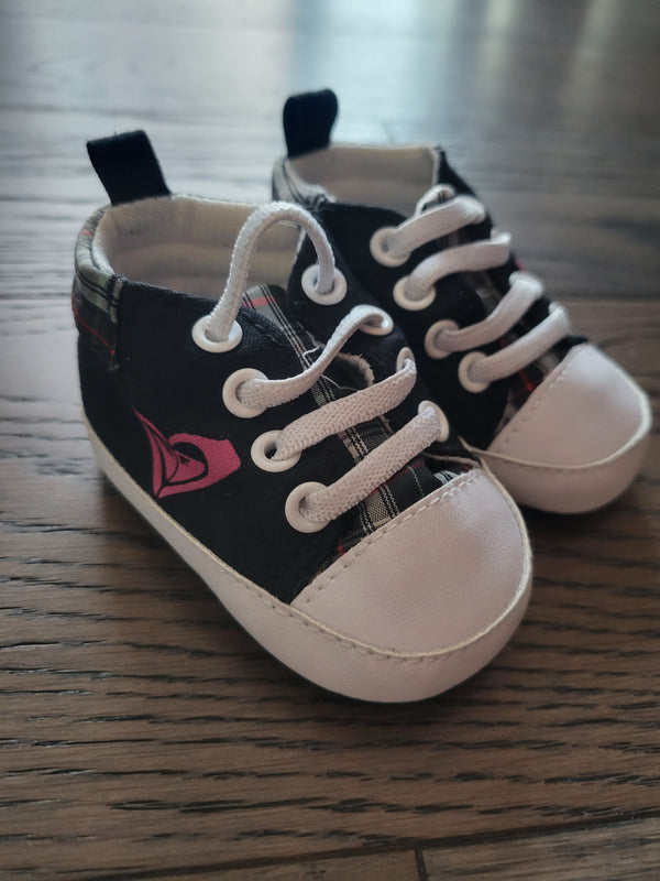 ROXY Shoes (Size 0-6 Months)