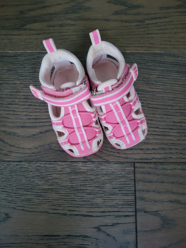 JOE FRESH Sandles (Size 4)