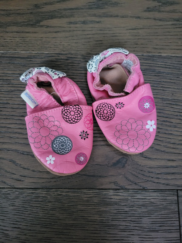ROBEEZ Slippers (Size 0-6 Months)