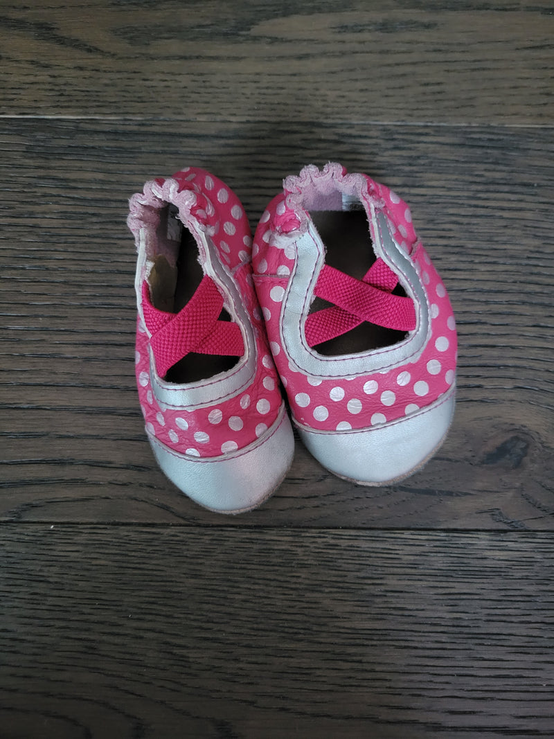 ROBEEZ Slippers (Size 0-6 Months)