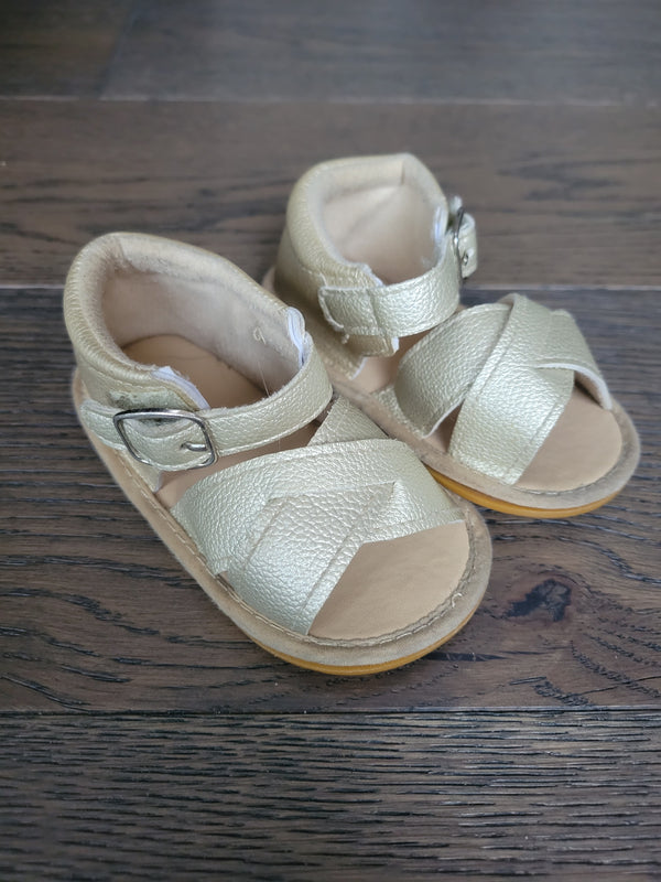 Sandles (Approx Size 3)