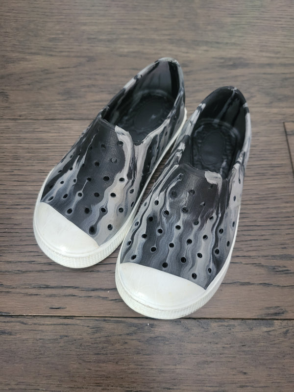 Shoes (Size 6)