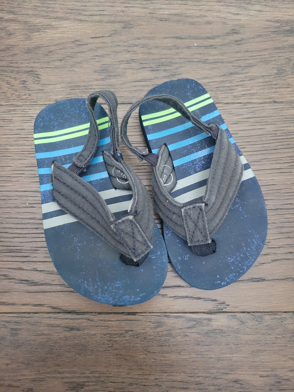 CAT AND JACK Sandals (Size 5)