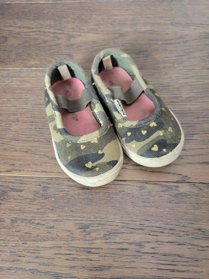 CARTERS Shoes (Size 5)