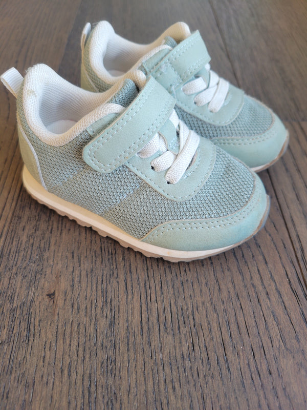 H&M Shoes (Size 3.5)