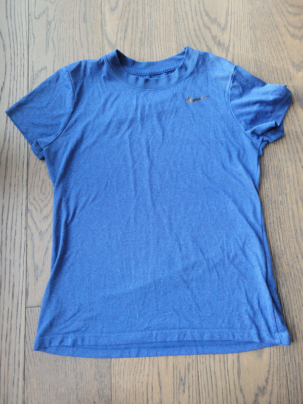 NIKE Shirt (Approx 6 Years)