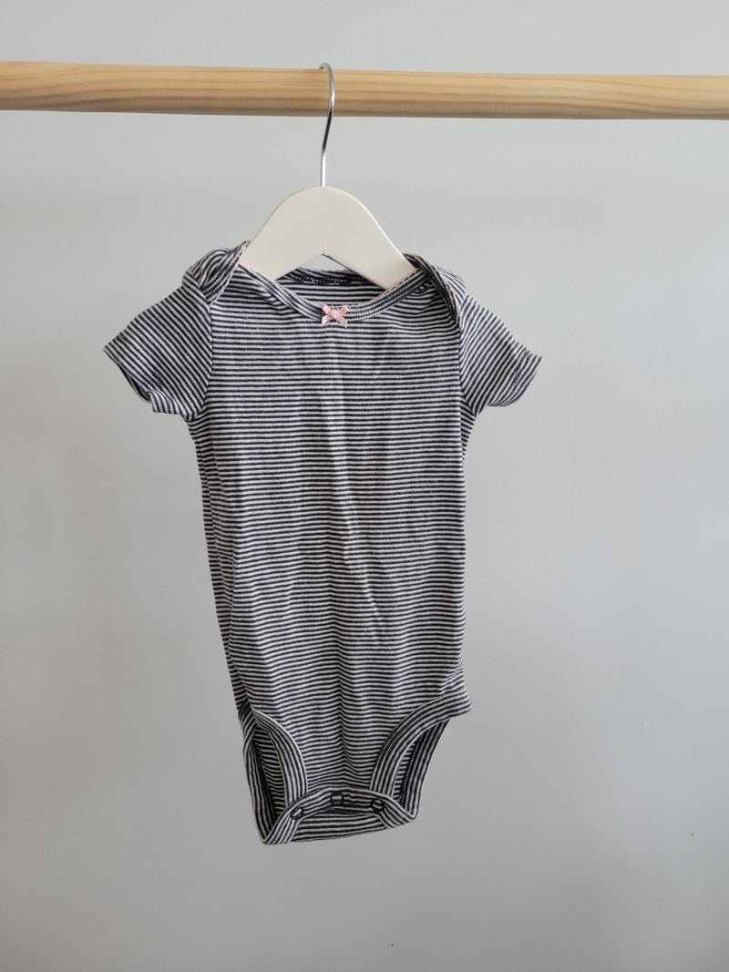 CARTERS Onesie (6 Months)