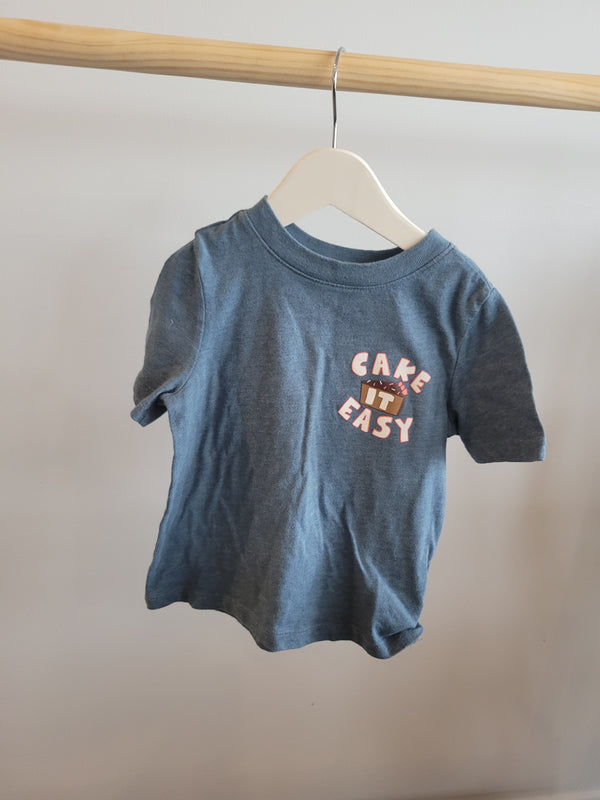 OLD NAVY T-SHIRT (2T)