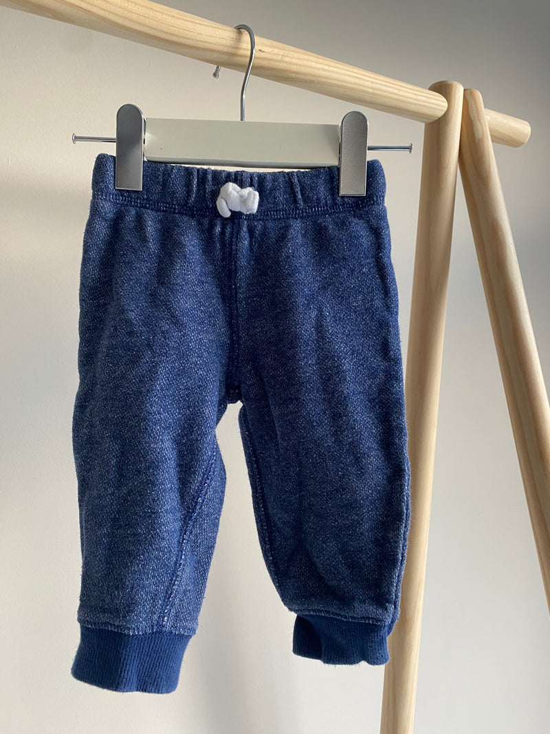 CARTERS Outfit (9 Months)