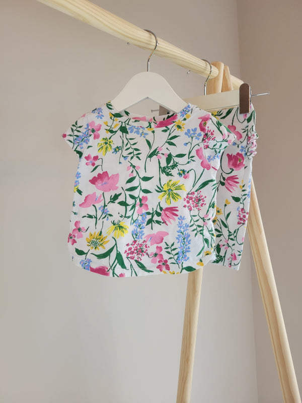 OLD NAVY Floral Outfit
