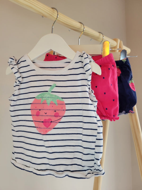 CARTERS Outfit (9 Months)