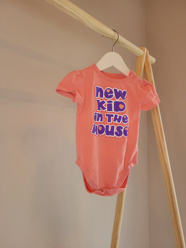 CHILDRENS PLACE Onesie (6-9 Months)