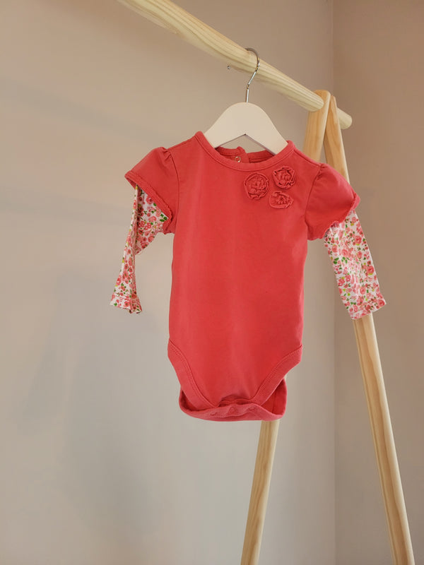 CHILDRENS PLACE Long Sleeve Onesie (6-9 Months)