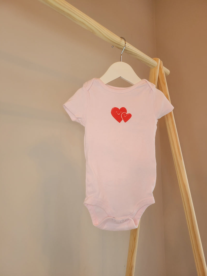 JOE FRESH Onesie Set (6-9 Months)