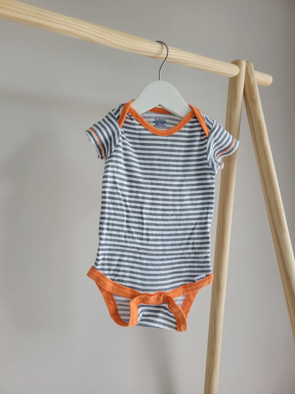 GERBER Onesie (3-6 Months)
