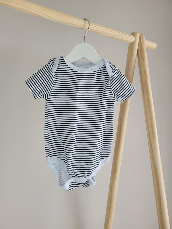 EMILY & OLIVER Onesie (6-9 Months)