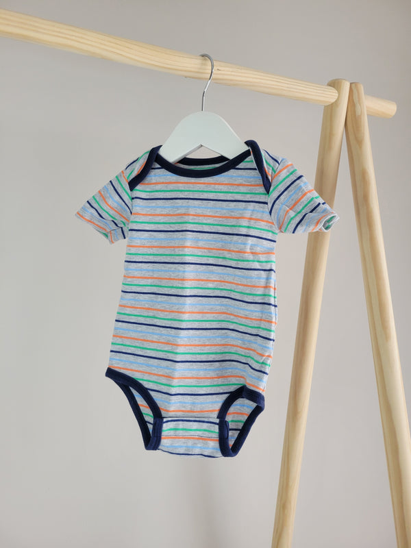 KIRKLAND Onesie (6-9 Months)