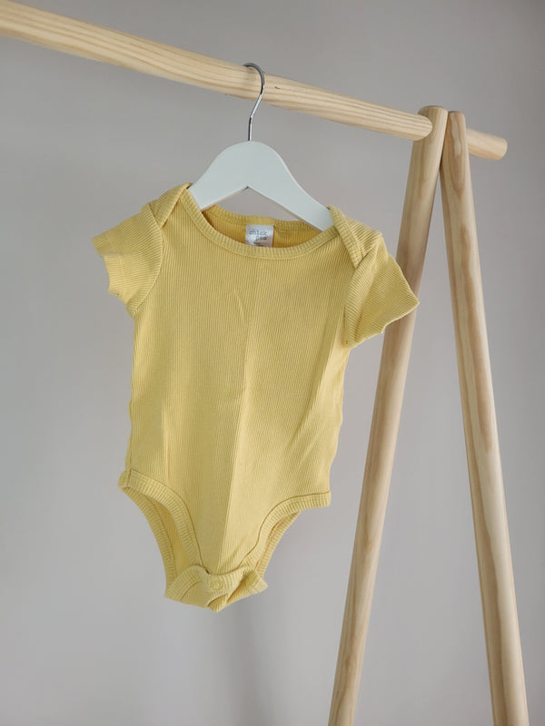 CHICKPEA Onesie (6-9 Months)