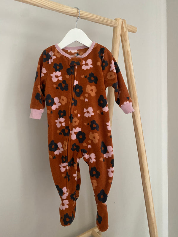 CARTERS Sleeper (6 Months)