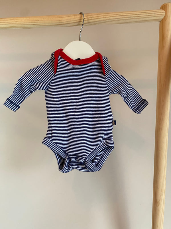 GAP Long Sleeve Onesie (Preemie)