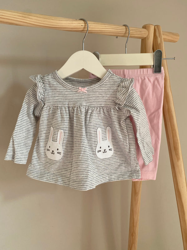 CARTERS Outfit (3 Months)