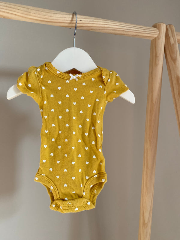 CARTERS Onesie (preemie)