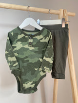 OLD NAVY Outfit (6-12 Months)