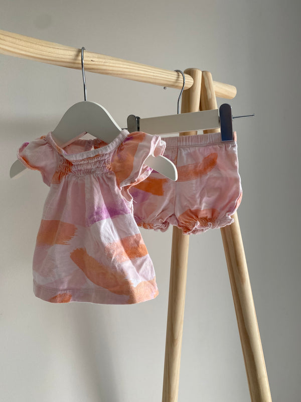 CARTERS Outfit (newborn)