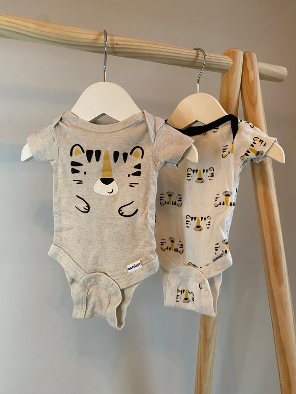 ONESIES T-Shirt Onesie Set (Preemie)