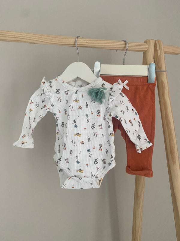 MONKEY BARS Outfit (0-3 Months)