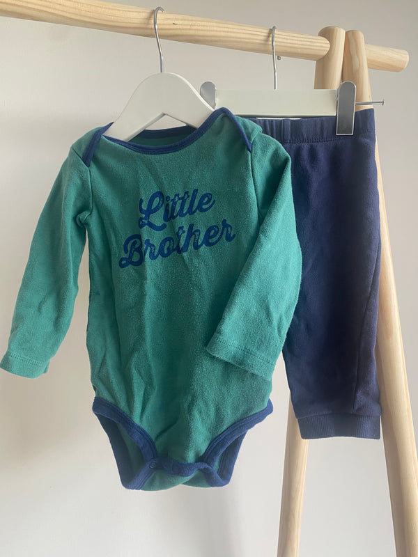 CARTERS Outfit (12 Months)