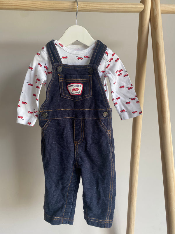 CARTERS Outfit (6 Months)