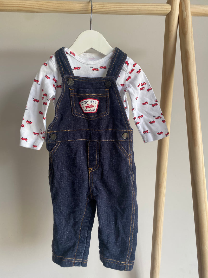 CARTERS Outfit (6 Months)