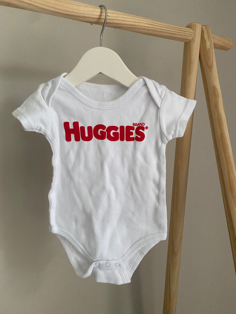 HUGGIES T-Shirt Onesie (Newborn)