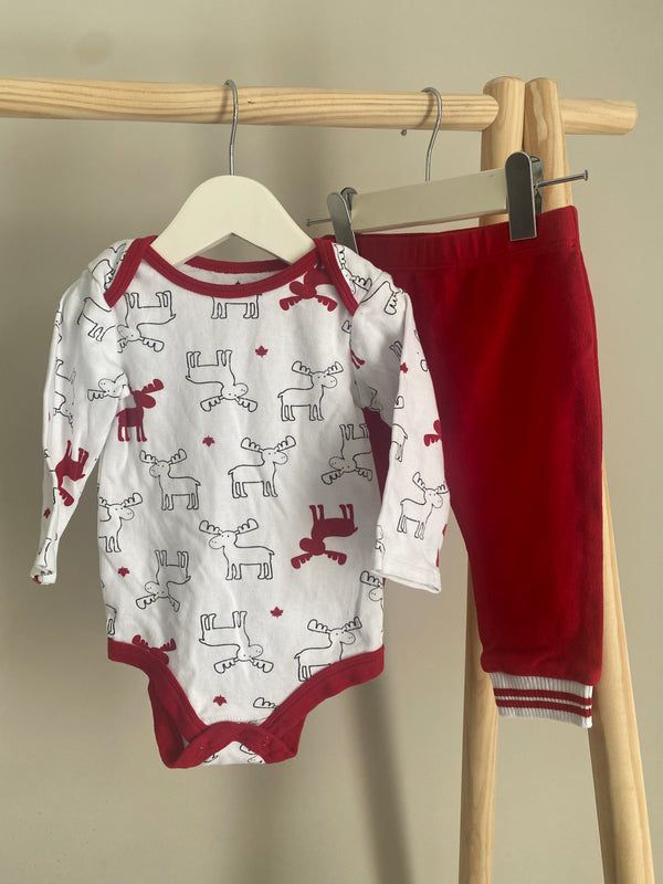 CANADIANA Outfit (6-9 Months)