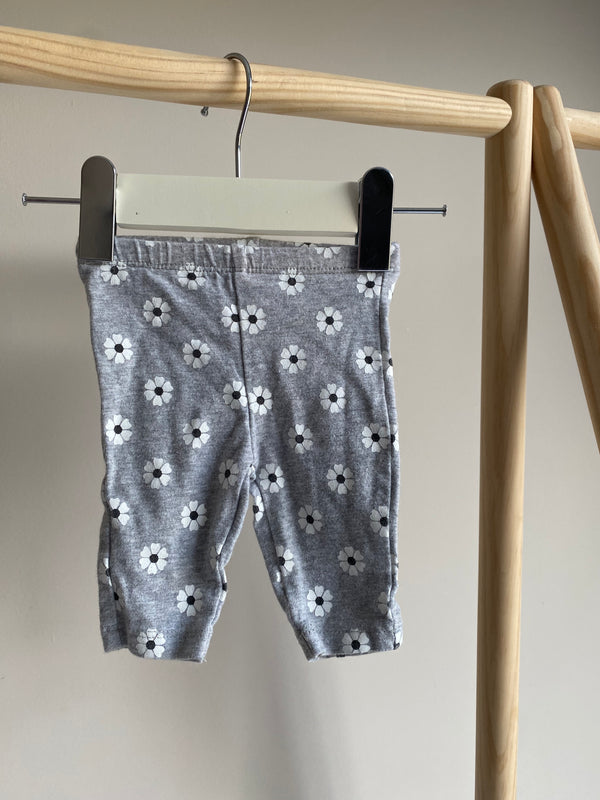 CARTERS Pants (newborn)